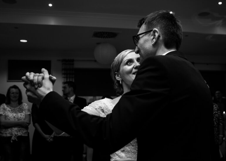 Hochzeitspaar beim Tanzen